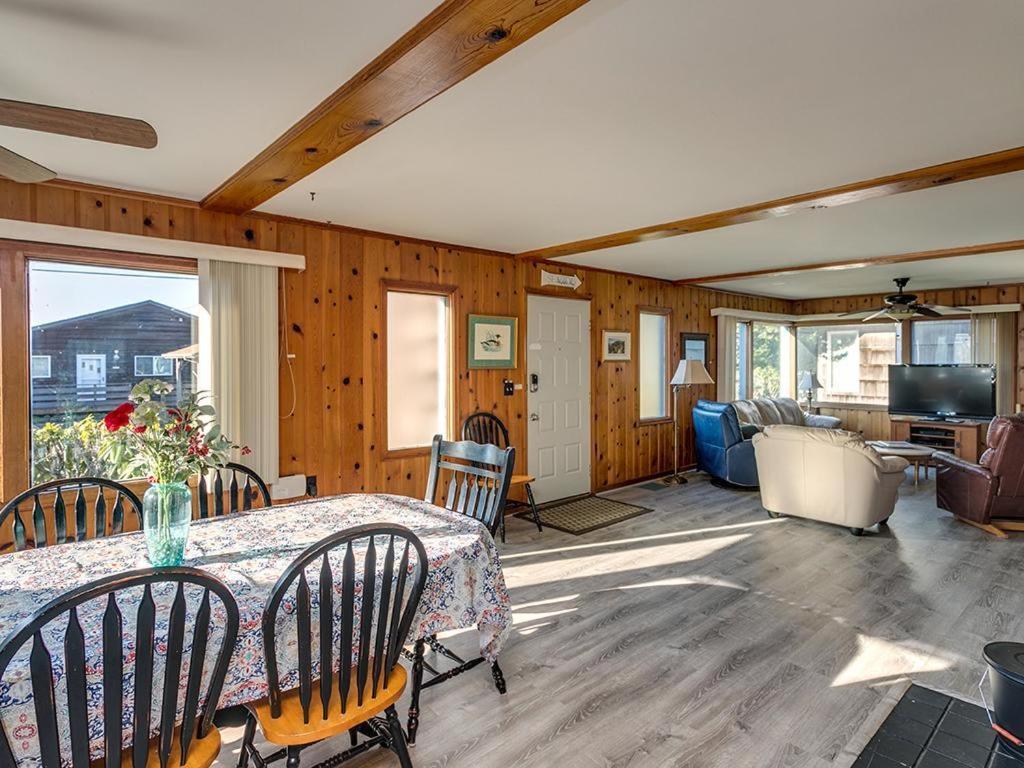 Steve'S Getaway Villa Сийсайд Екстериор снимка